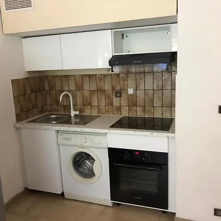 Nice-miramar And Parking Apartman